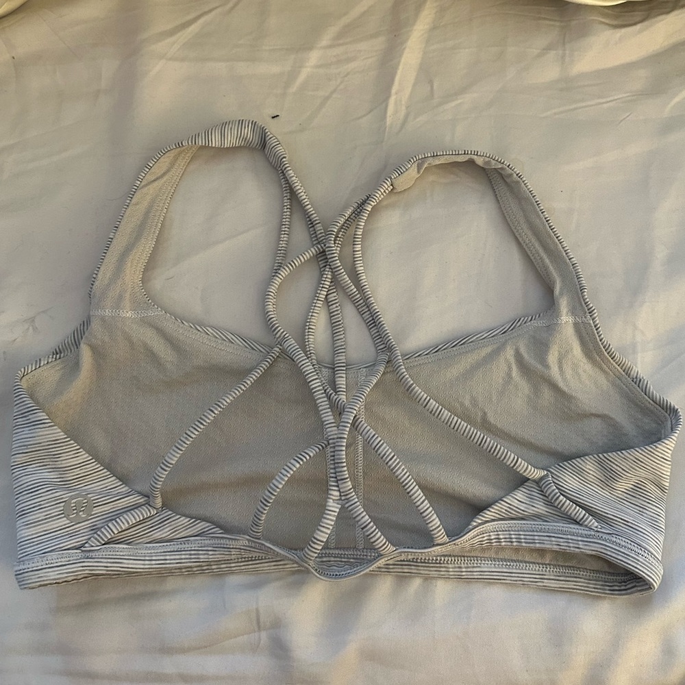 Lululemon Free To Be Zen Bra - Heathered Gray size 6